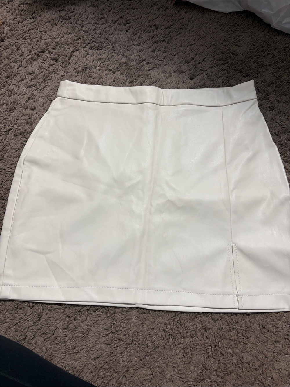 Ci Sono White Faux Leather Mini Skirt
